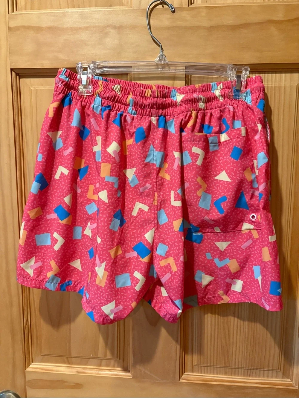 Cabana by Crown & Ivy Men's 2-Piece Retro 80s 90s Memphis Geometric Swim Set